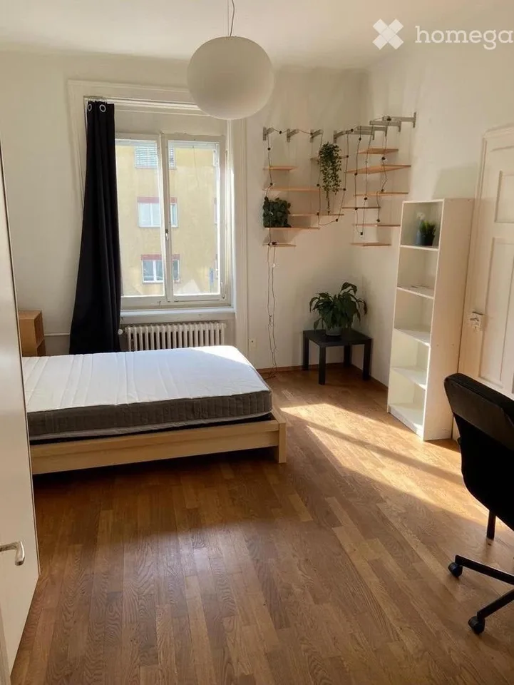 4.5-room apartment in District 6, suitable as a shared flat
