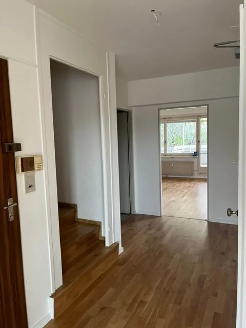 Appartement maisonnette de 6 pièces lumineux sur Hardstrasse à Bâle avec accès par ascenseur