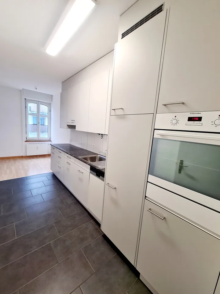 Modern 2.5 room apartment in central location