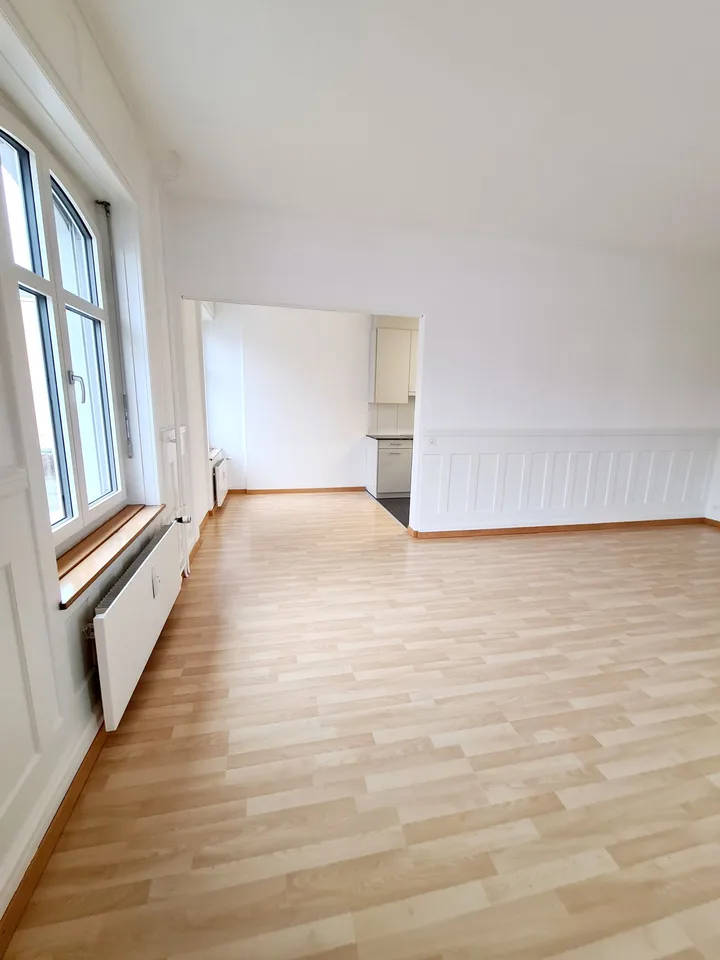 Modern 2.5 room apartment in central location