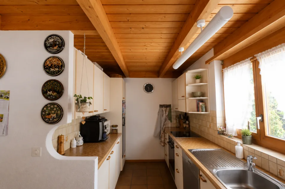 GROSSEN IMMOBILIEN - Charmantes 5-Zimmer-Einfamilienhaus mit gepflegtem Garten