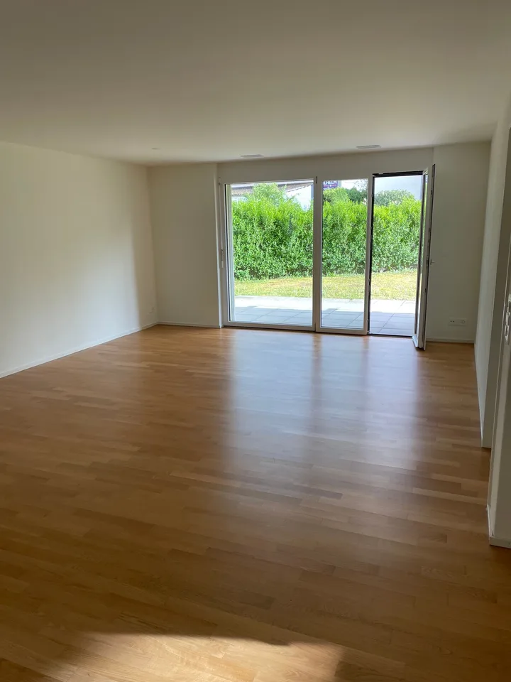 Appartement confortable de 4,5 pièces au rez-de-chaussée