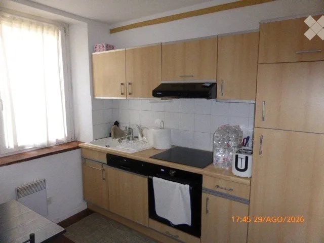 Miete charmante 2.5-Zimmer-Wohnung im Kern von Grancia