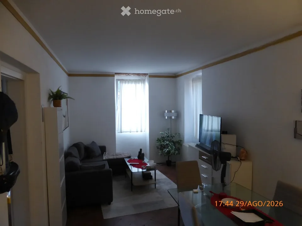 Miete charmante 2.5-Zimmer-Wohnung im Kern von Grancia