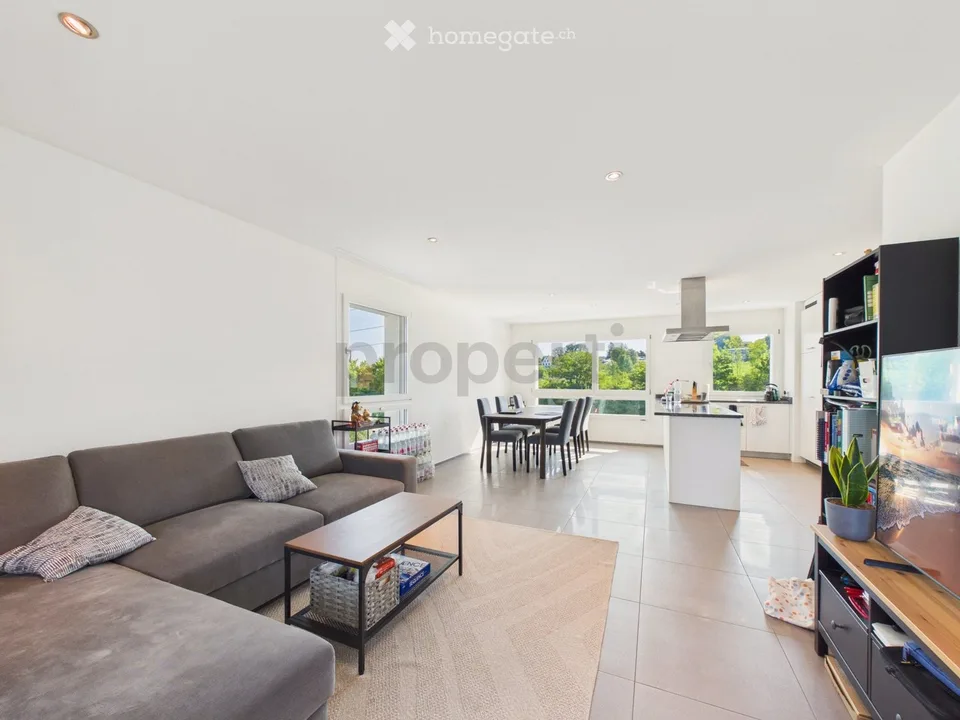 Moderne und grosszügige 3.5 Zimmer WHG in Adliswil