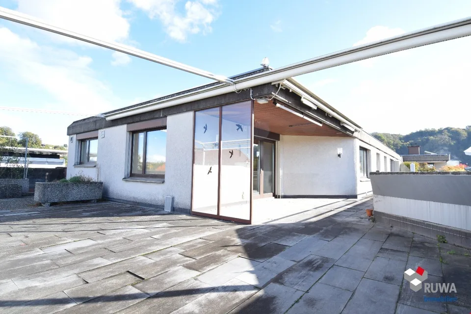 Au-dessus des toits de Burgdorf... appartement en attique central avec charme