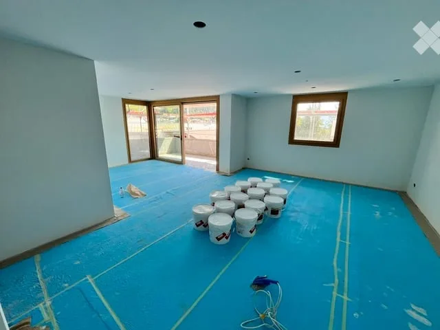 Appartamento moderno di 3,5 locali con 2 balconi a Flims, prima occupazione, documenti a Flims obbligatori!