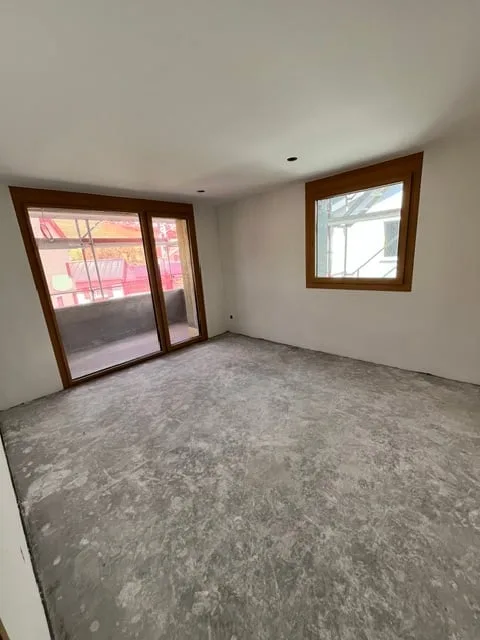 Appartamento moderno di 3,5 locali con 2 balconi a Flims, prima occupazione, documenti a Flims obbligatori!