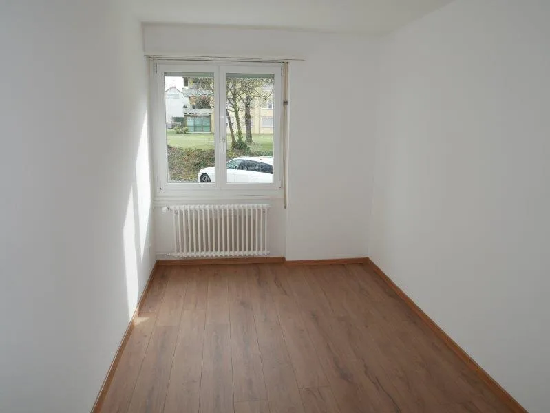 Sonnige 4-Zimmer-Wohnung mit Balkon in Dulliken