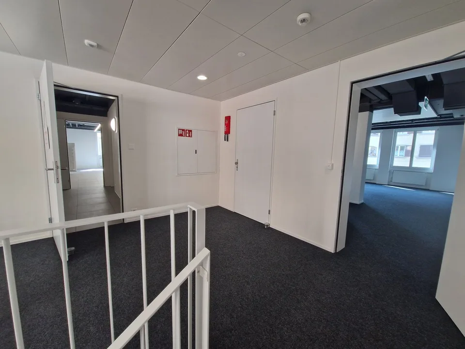 Espace de bureau attractif avec balcon près du lac de Zurich à louer – photo 10 sur 12