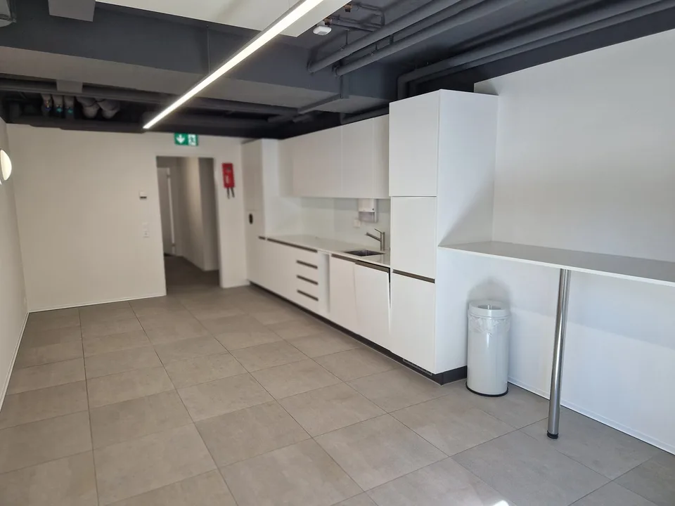 Espace de bureau attractif avec balcon près du lac de Zurich à louer – photo 9 sur 12