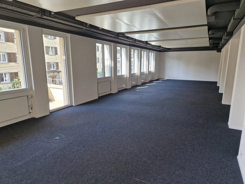 Espace de bureau attractif avec balcon près du lac de Zurich à louer – photo 2 sur 12