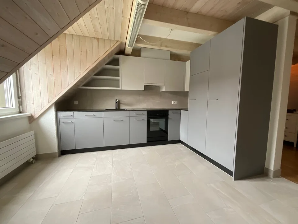 4 1/2 Mais.-Dachwohnung mit Balkon