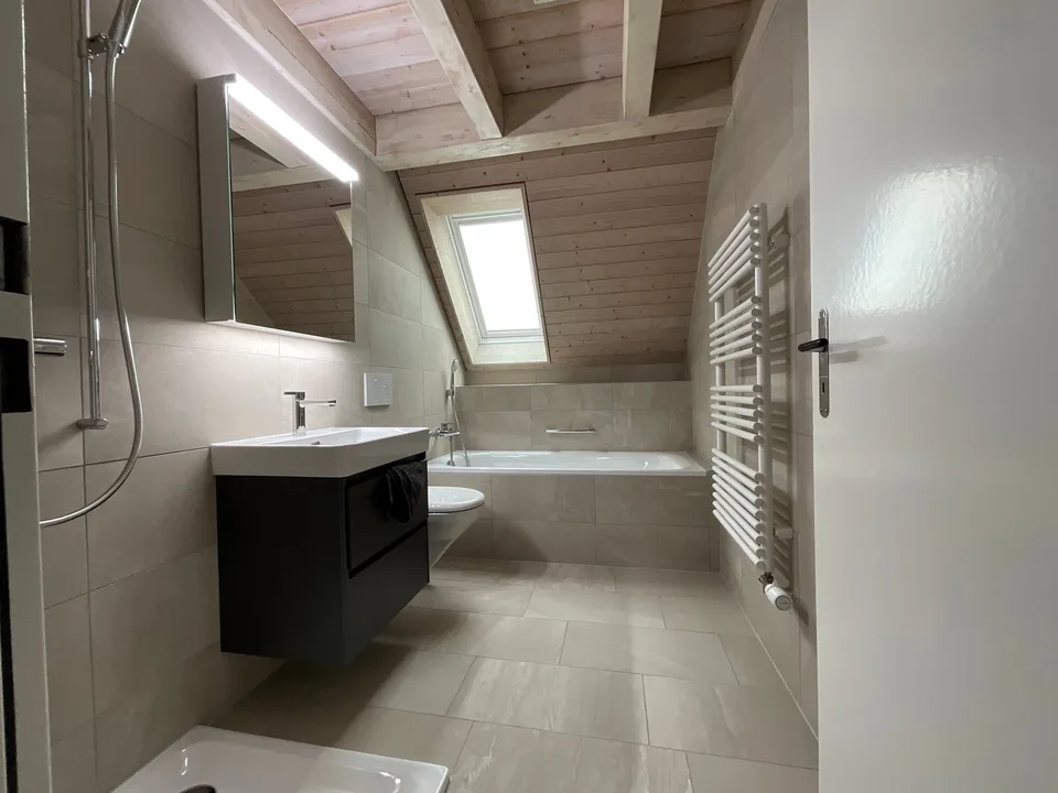 4 1/2 Mais.-Dachwohnung mit Balkon