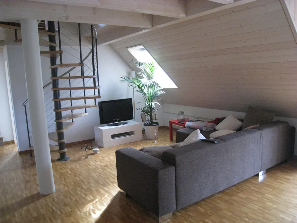 4 1/2 Mais.-Dachwohnung mit Balkon