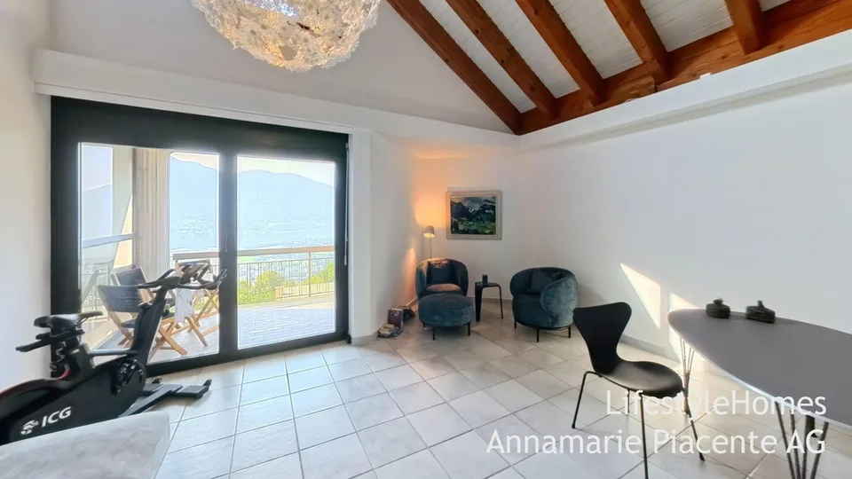 ATTRAKTIVE ZWEITWOHNUNG IN ORSELINA