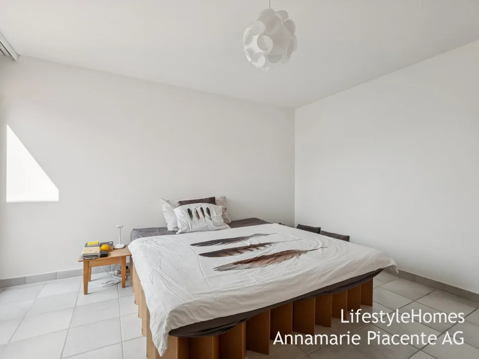 ATTRAKTIVE ZWEITWOHNUNG IN ORSELINA