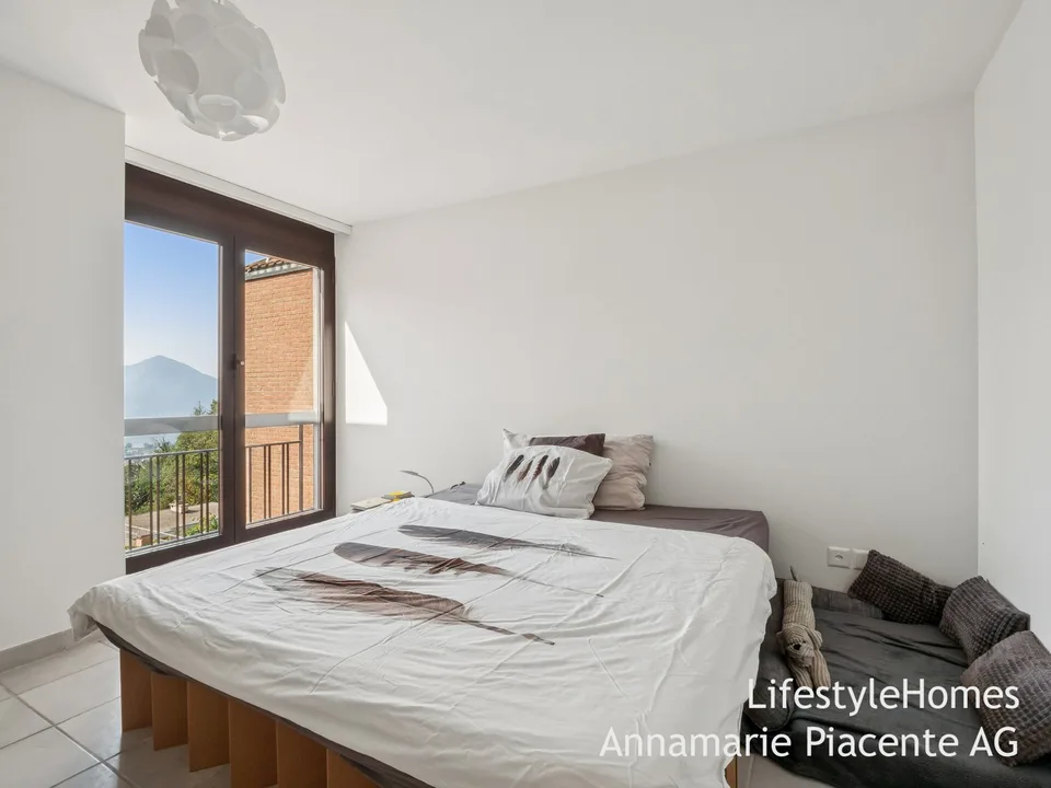 ATTRAKTIVE ZWEITWOHNUNG IN ORSELINA