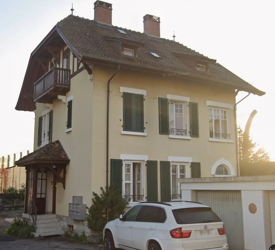 Chambre meublée en location dans une maison