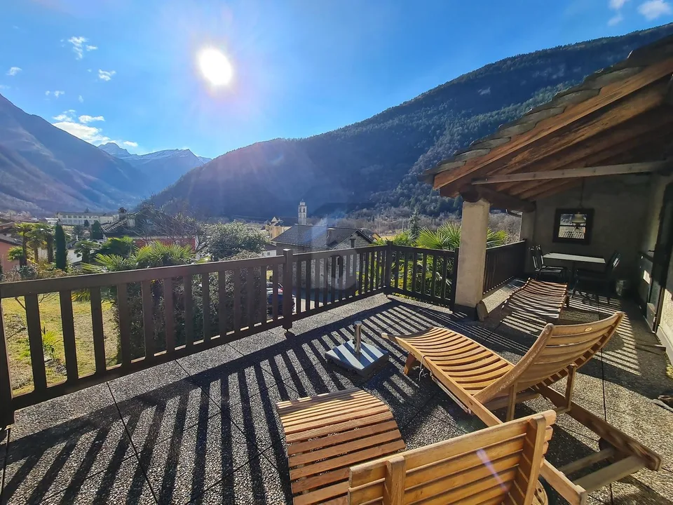 Wonderful House between Sun and Nature – photo 1 of 12