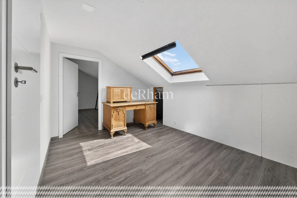 Duplex di 6,5 locali con balcone, terrazza e giardino