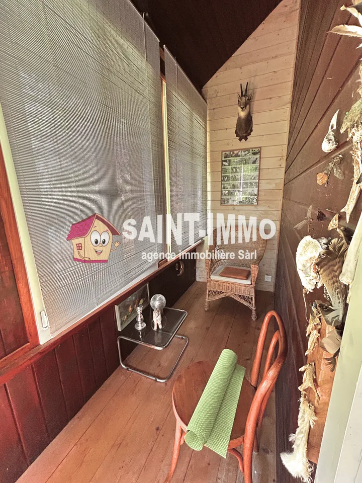 Affascinante chalet con dépendance, garage e giardino alberato senza vis-à-vis