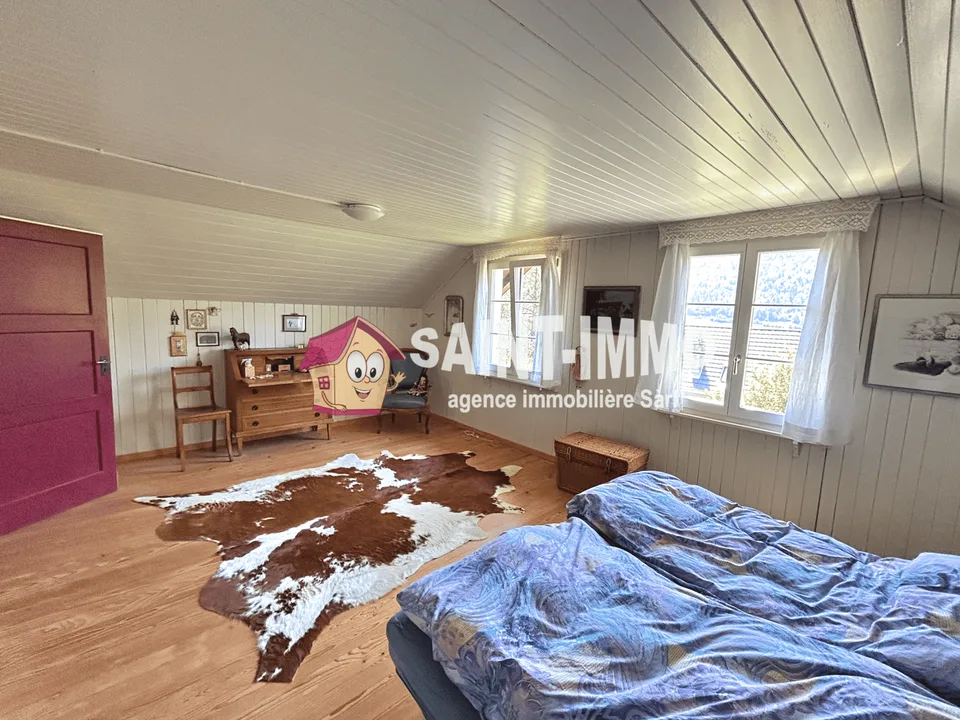 Affascinante chalet con dépendance, garage e giardino alberato senza vis-à-vis