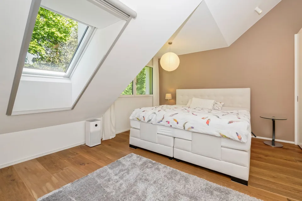 166 m² Wohnraum mit zwei Terrassen und freiem Blick ins Grüne