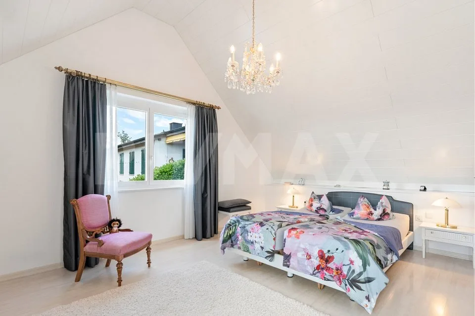 Villa mit Pool und traumhafter Weitsicht in Oberrohrdorf