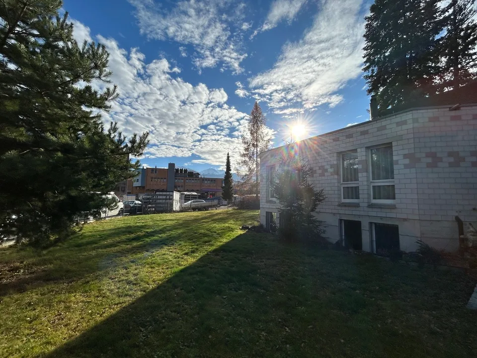 Attractive commercial land in central location