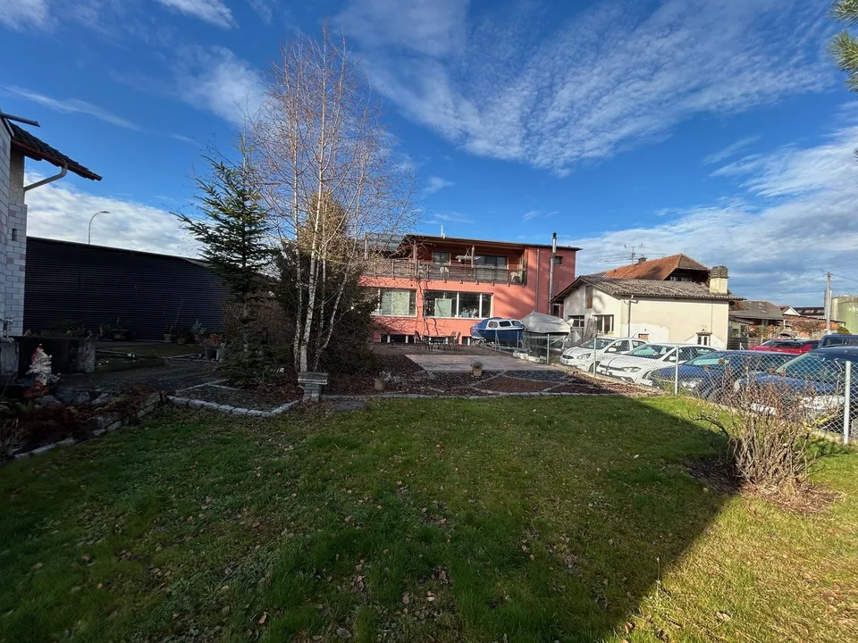 Attractive commercial land in central location