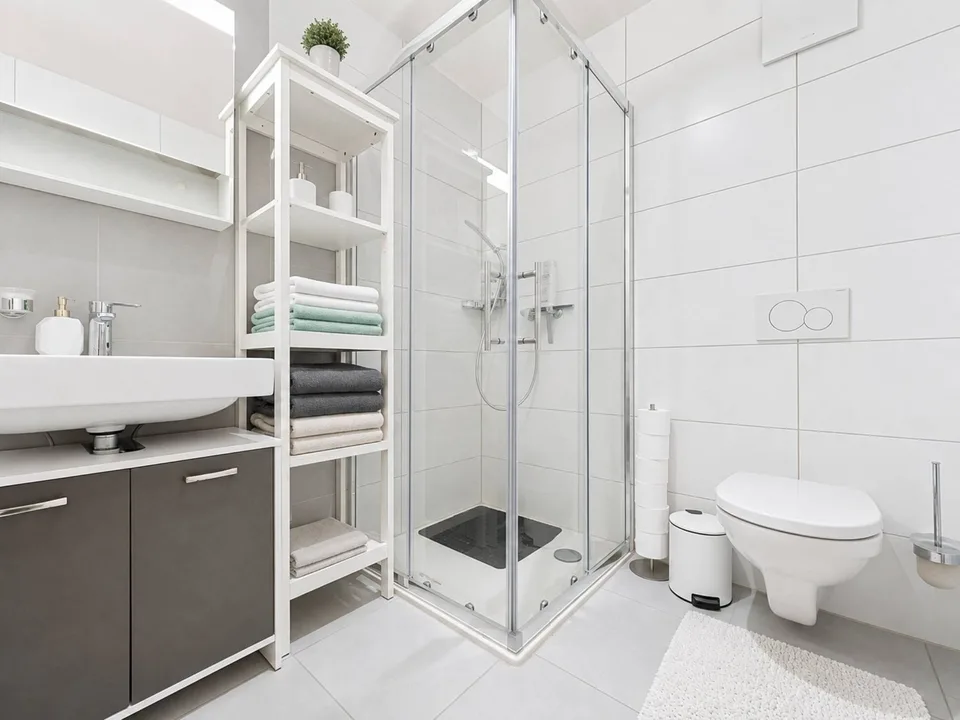 Spacious 4.5-room apartment with mountain view