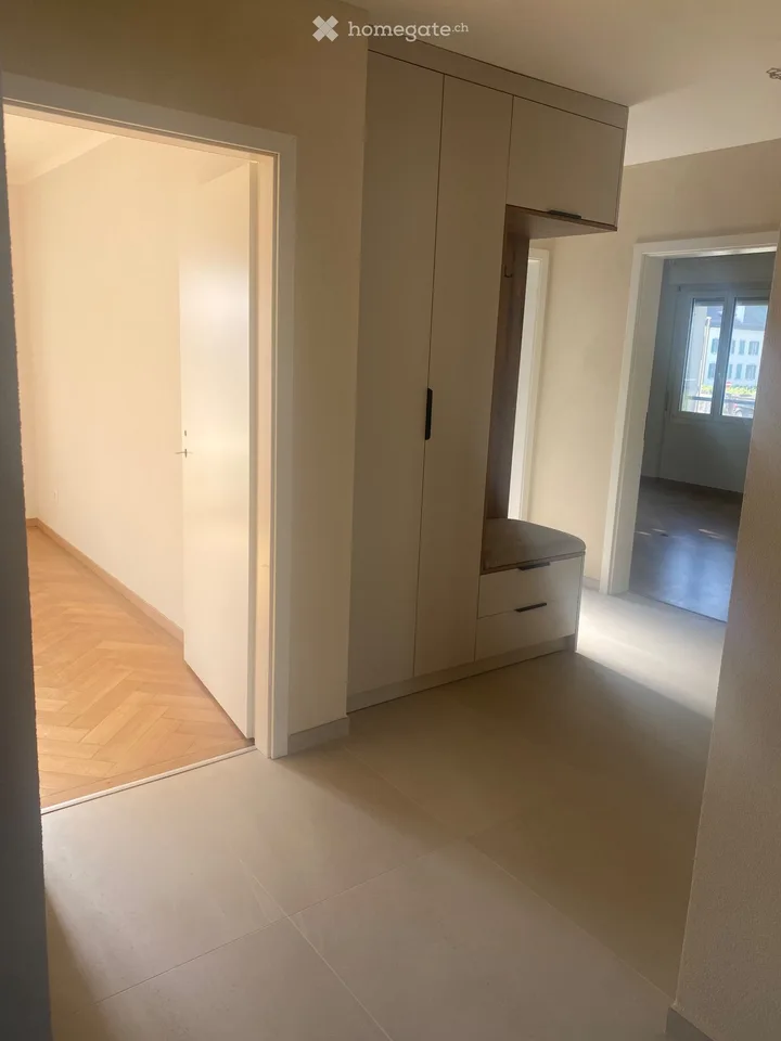 Zu vermieten in Aigle: 4,5-Zimmer-Neubauwohnung mit 2 Balkonen