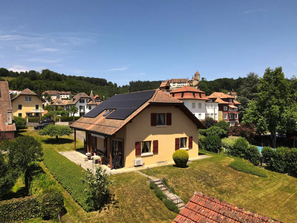 Villa individuelle de 6.5 pièces avec grand jardin de 1'618 m2