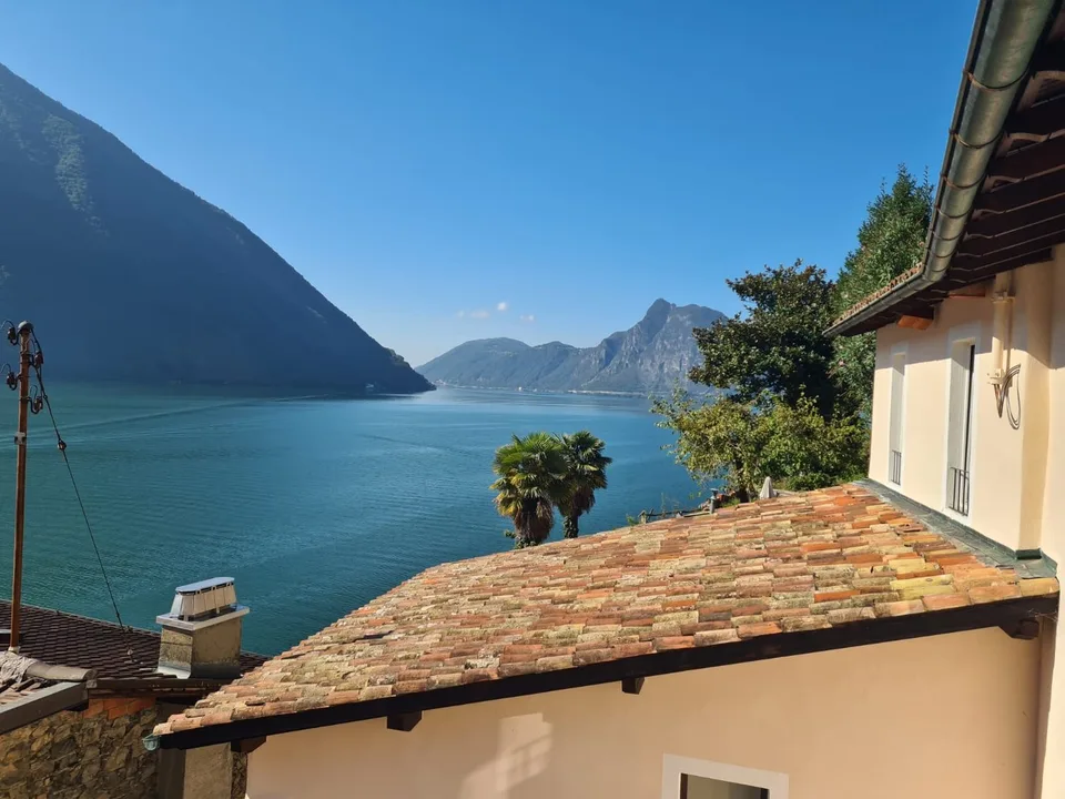 Si affitta a Gandria straordinario appartamento con giardino e vista lago