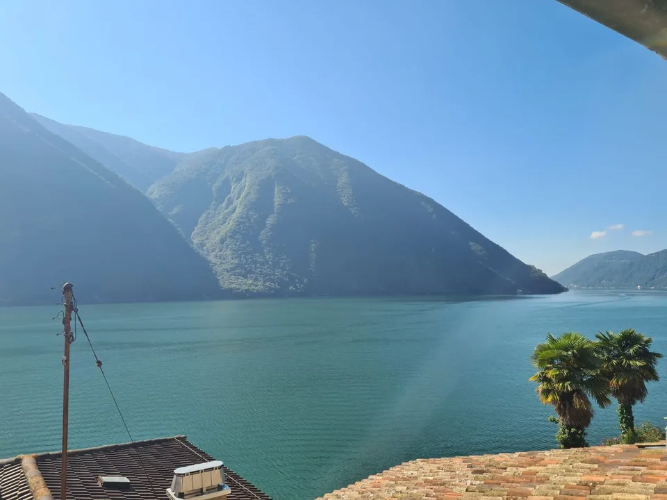Si affitta a Gandria straordinario appartamento con giardino e vista lago