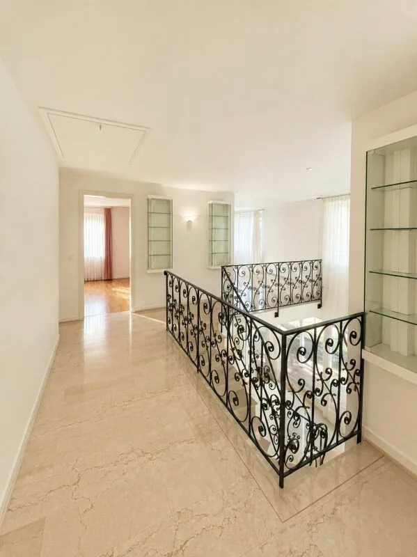 CASA ELLA