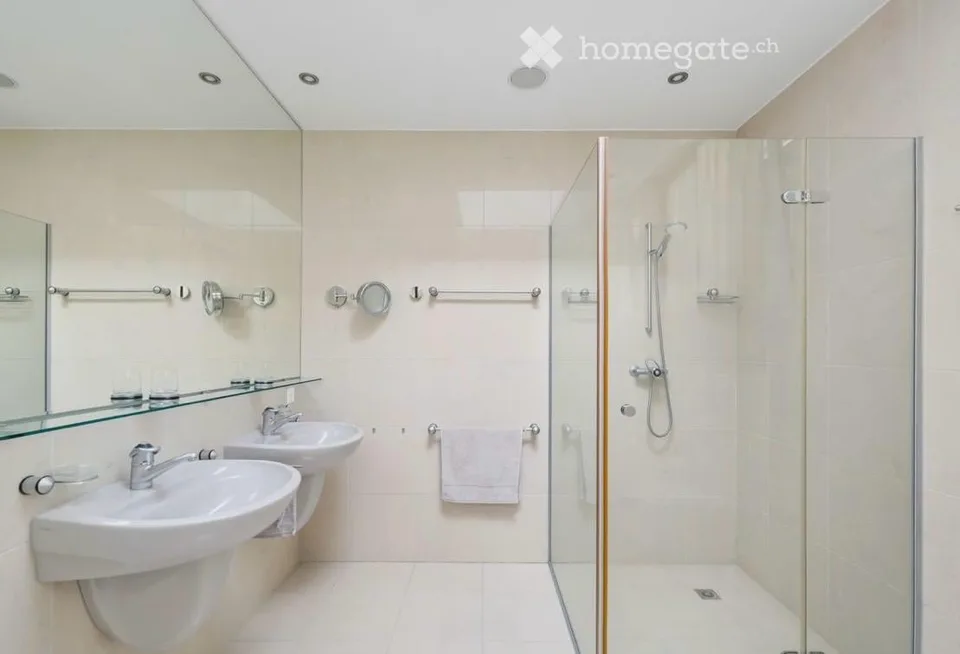 Apartment for rent in Aldesago with lake view