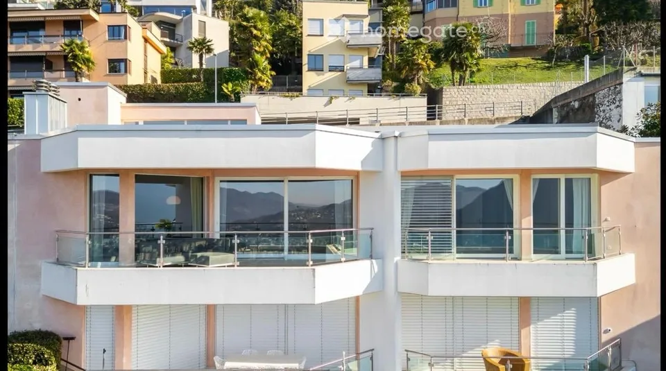 Apartment for rent in Aldesago with lake view