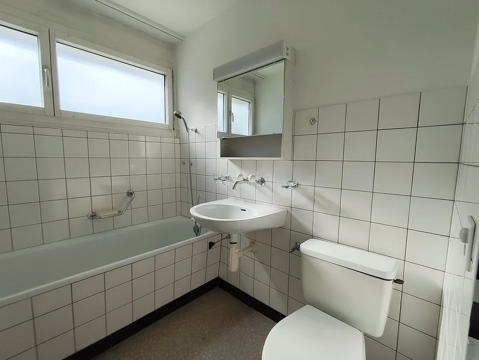 Appartement lumineux 5.5 pièces avec balcon à Spiez