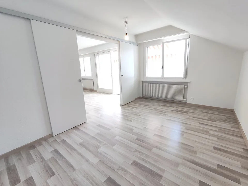 Charmante 3-Zimmer-Wohnung mit Seeblick in Oberhofen am Thunersee