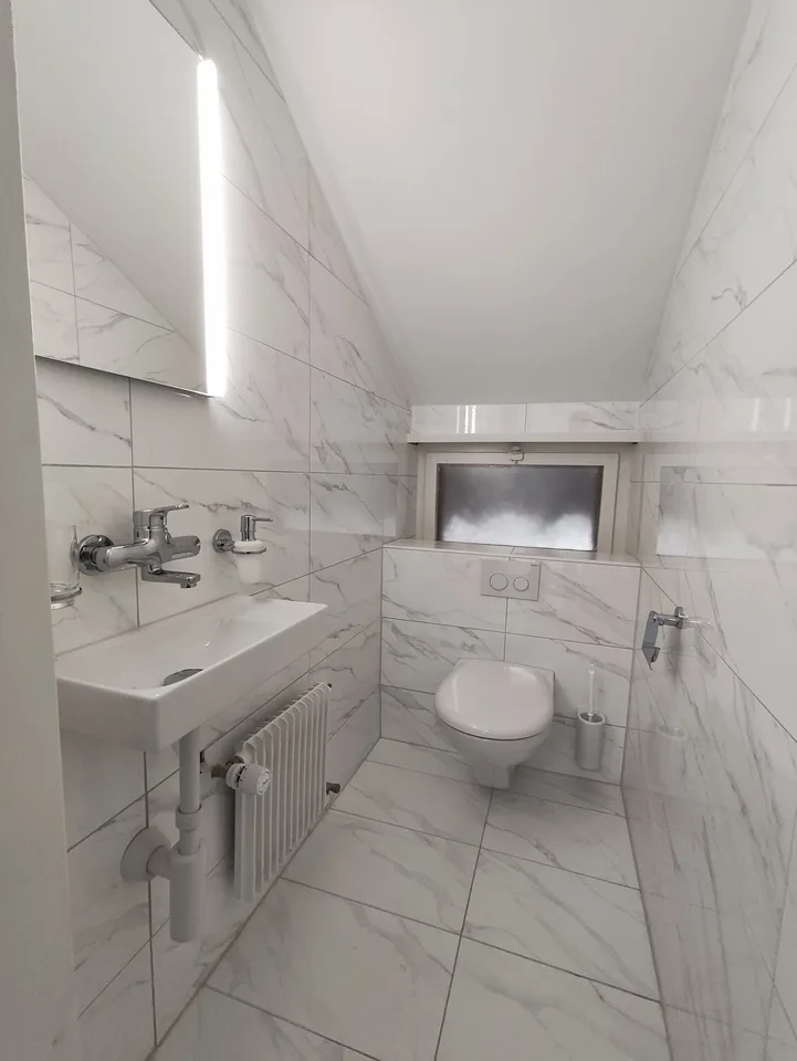 Charmante 3-Zimmer-Wohnung mit Seeblick in Oberhofen am Thunersee
