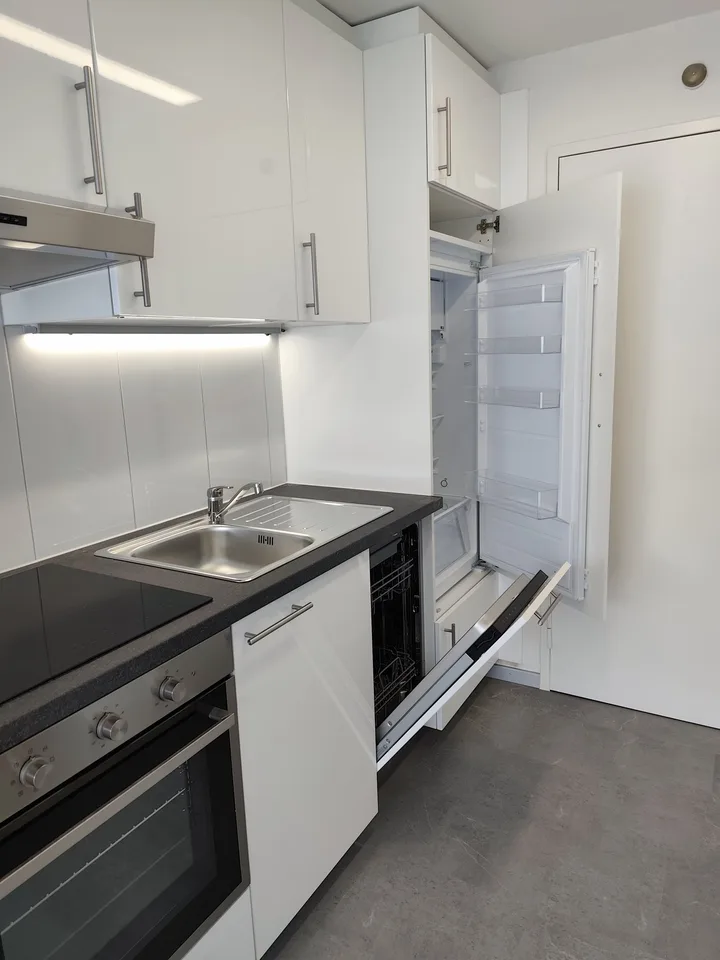 Charmante 3-Zimmer-Wohnung mit Seeblick in Oberhofen am Thunersee