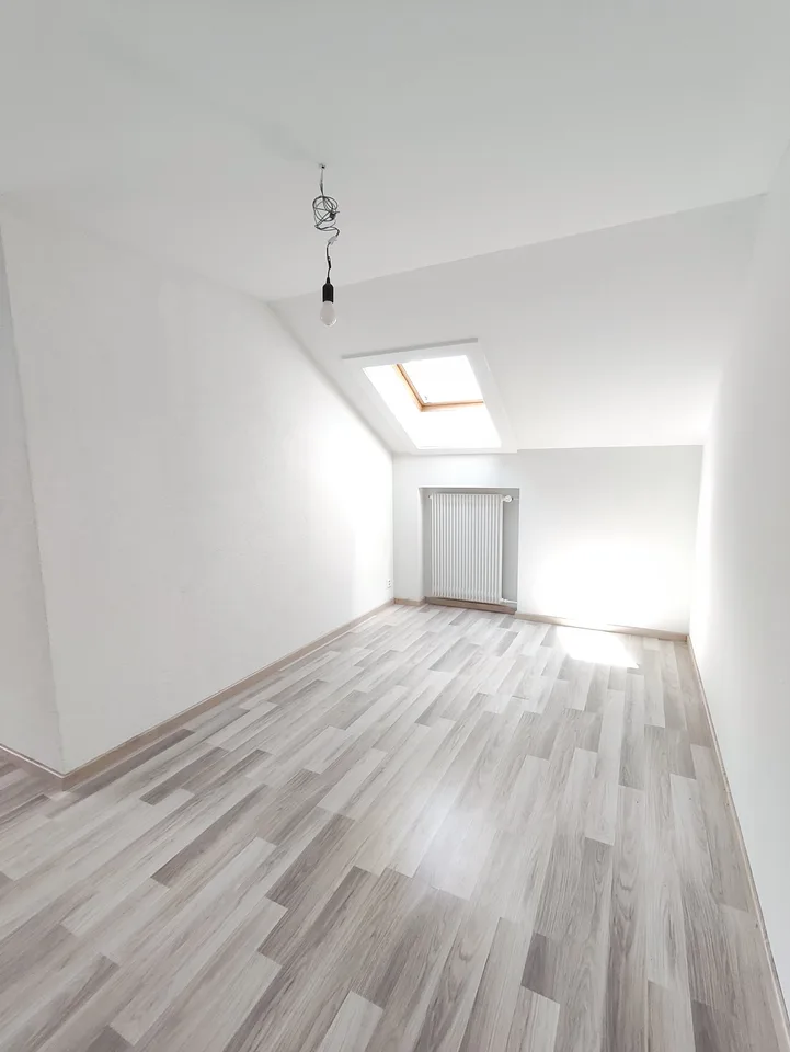 Charmante 3-Zimmer-Wohnung mit Seeblick in Oberhofen am Thunersee