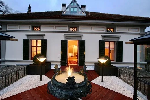 Dream villa built in 1885, renovated/expanded in 2007, Bollbergstr. 6, Lenzburg