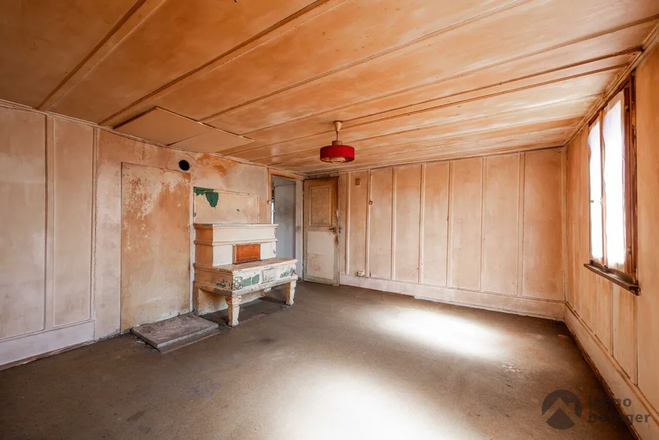 Casa residenziale storica con potenziale di sviluppo