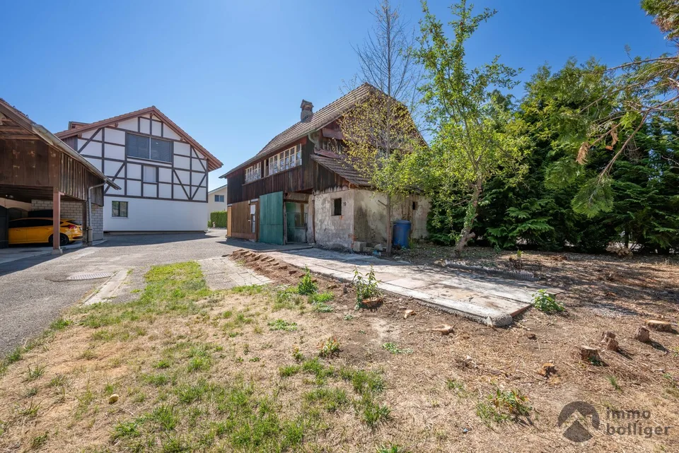 Casa residenziale storica con potenziale di sviluppo
