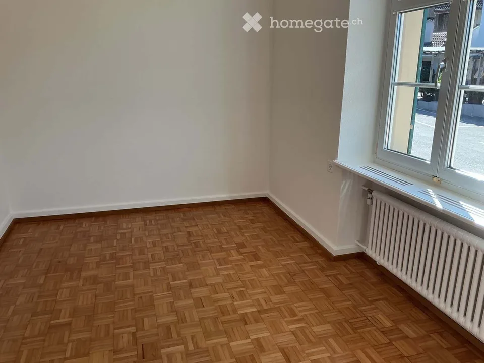 Appartamento accogliente di 3 locali con balcone/area di giardino a Rothenfluh