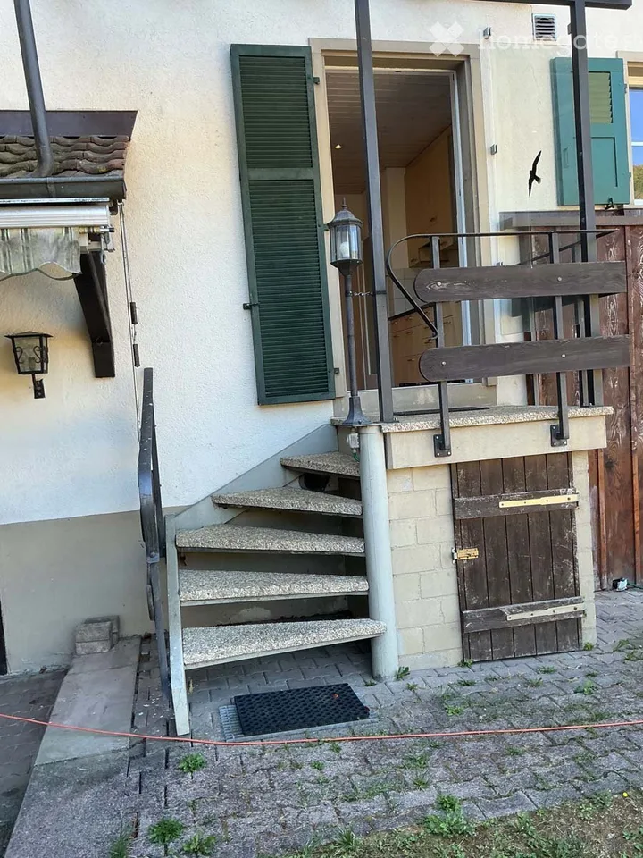 Appartamento accogliente di 3 locali con balcone/area di giardino a Rothenfluh