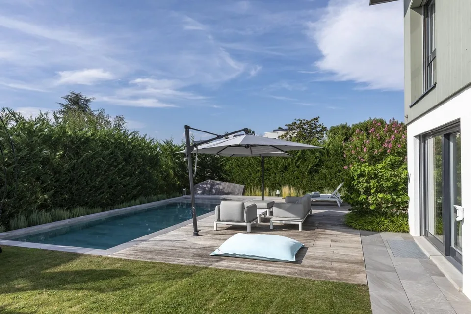 SPLENDIDE VILLA AVEC PISCINE à VÉSENAZ